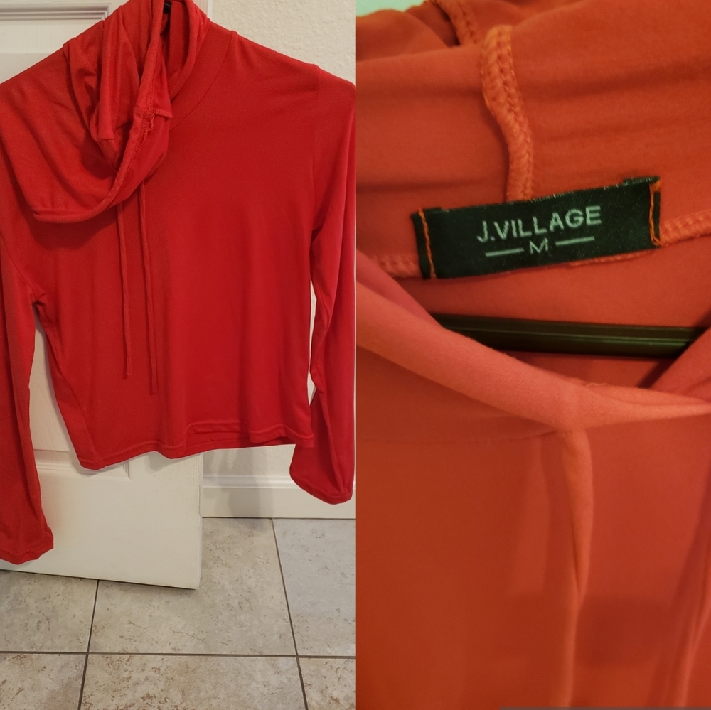 Workout shirt, long sleeve with hoodie lightweight sports shirt.